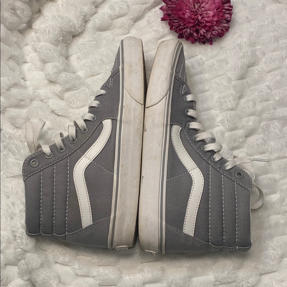 🌹 VINTAGE Vans • Gray and White High-Top Sneakers “WORLD’S #1 SKATEBOARD SHOE - Picture 12 of 15